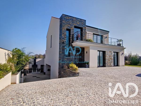 Maison à vendre 8 pièces 225 m² Bernay-Vilbert