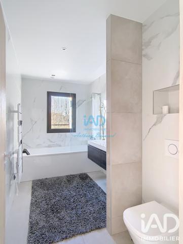 Maison à vendre 8 pièces 225 m² Bernay-Vilbert