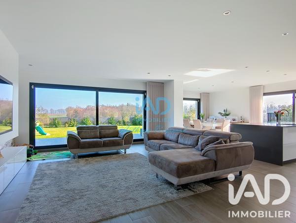 Maison à vendre 8 pièces 225 m² Bernay-Vilbert