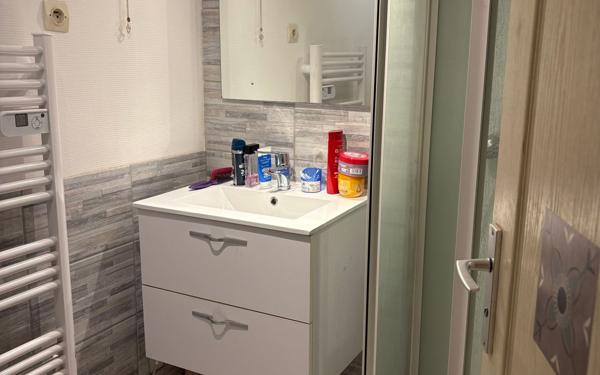 Immeuble à vendre    6 pièces • 127,85 m2 Saintes