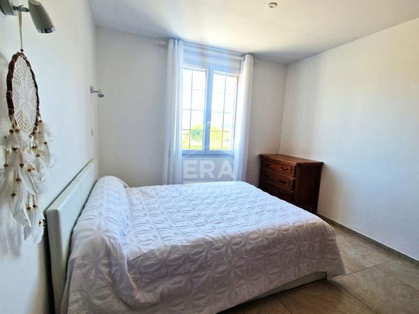 À vendre ? Maison de plain-pied avec studio indépendant, piscine et prestations haut de gamme