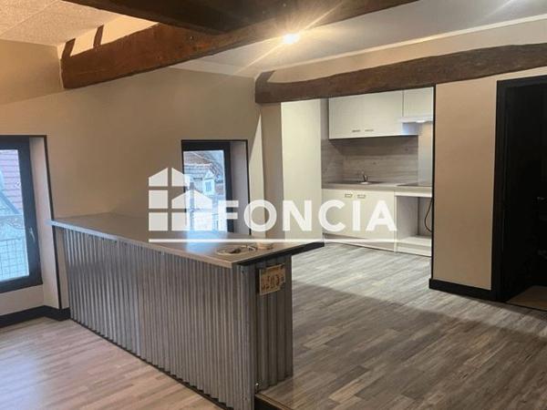 Location Appartement 2 pièces 46 m² - 16 RUE PAUL DOUCET Chateau Thierry 02400