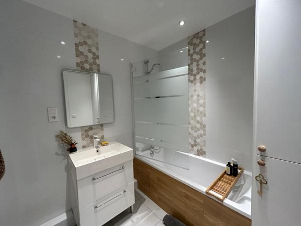 APPARTEMENT T3,  
Nantes 44000