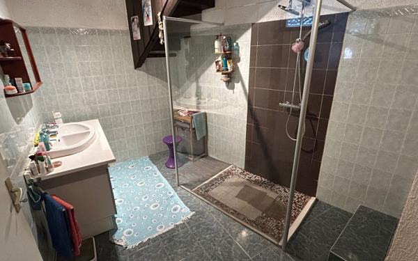 Maison à vendre    3 pièces • 95 m2 Neyron