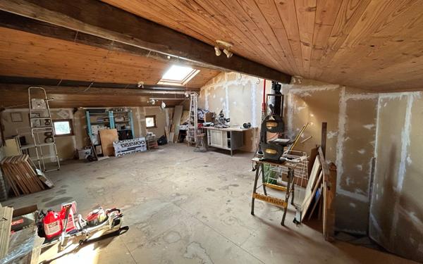 Maison à vendre    3 pièces • 95 m2 Neyron