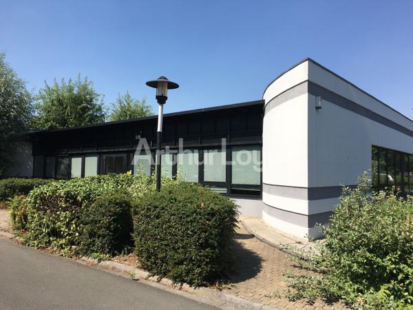 Bureaux à louer à Villeneuve d'Ascq accessibilité optimale et cadre verdoyant