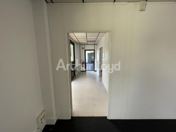 Bureaux à louer à Villeneuve d'Ascq accessibilité optimale et cadre verdoyant
