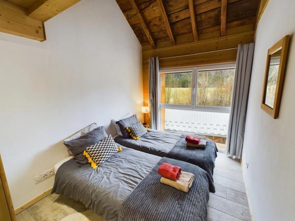 Haute Savoie (74), à vendre SAMOENS - Domaine skiable Grand Massif - Splendide duplex T6