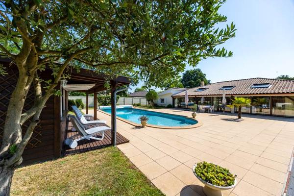 Maison à vendre 462 000 € Montussan 7 p 200 m² DPE D