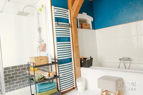 MANIHEN : LONGÈRE RÉNOVÉE en SEMI-PLAIN-PIED SOUS SOL GARAGE. Outreau (62230)