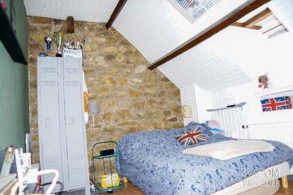 MANIHEN : LONGÈRE RÉNOVÉE en SEMI-PLAIN-PIED SOUS SOL GARAGE. Outreau (62230)