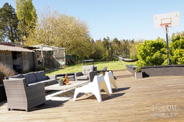 MANIHEN : LONGÈRE RÉNOVÉE en SEMI-PLAIN-PIED SOUS SOL GARAGE. Outreau (62230)