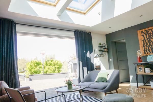 MANIHEN : LONGÈRE RÉNOVÉE en SEMI-PLAIN-PIED SOUS SOL GARAGE. Outreau (62230)