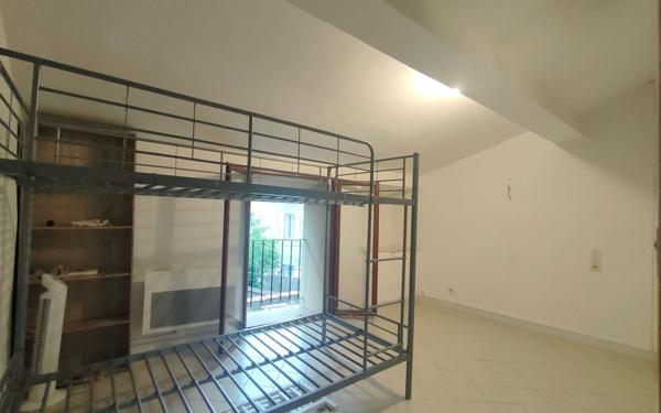 Maison à louer    4 pièces •    Prades