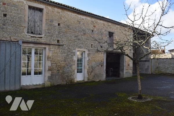 ENSEMBLE IMMOBILIER CENTRE VILLE VILLEFAGNAN