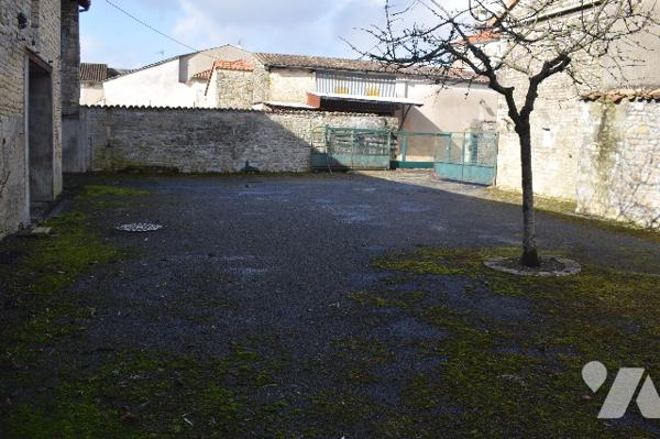 ENSEMBLE IMMOBILIER CENTRE VILLE VILLEFAGNAN