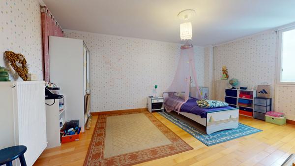 Tours (37200) Appartement avec vue sur Cher