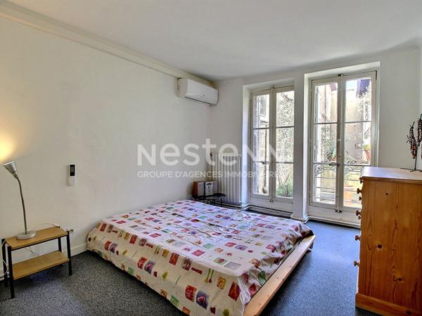 Appartement Avignon T4 85.17 m2 IM avec cour