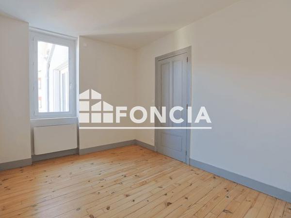 Location Appartement 4 pièces 90 m² - Firminy 42700