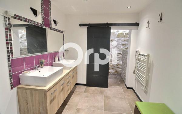 Maison à vendre    4 pièces • 144 m2 Marseille 12