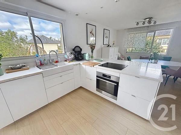 Maison à vendre  8 pièces - 163 m 2   LAVAL  - 53