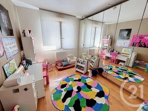 Maison à vendre  8 pièces - 163 m 2   LAVAL  - 53