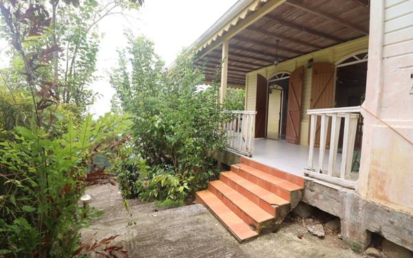 Maison à vendre    4 pièces •  Sainte-Luce