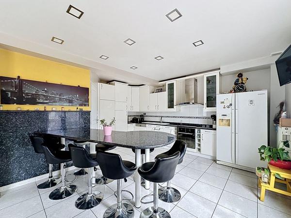 Maison 6 pièces 156 m2