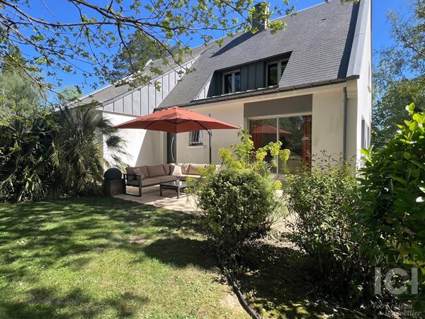 Maison Familiale 159 m² à Sautron, vie de Plain-pied, Terrain 1400 m² au Calme & Commerces à Pieds