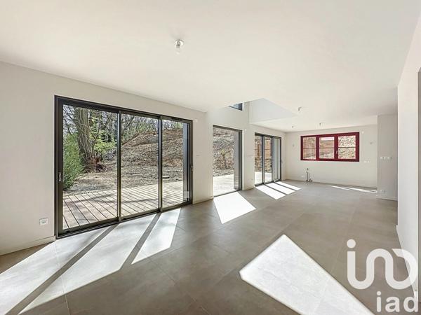 Maison à vendre 6 pièces 133 m² Charbonnières-les-Bains