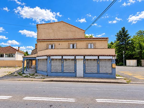 Ensemble immobilier-Libre de toute activités à vendre à Mallemort - Opportunité d'investissement