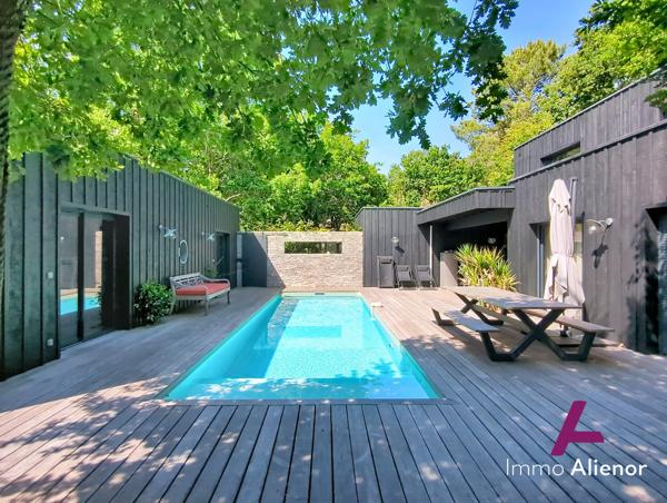 Maison 208 m² 8 pièces