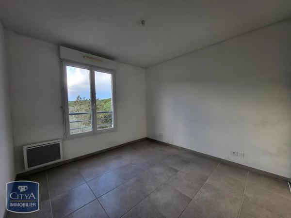 Appartement à louer 4 pièces 75.75m² Fréjus (83600)