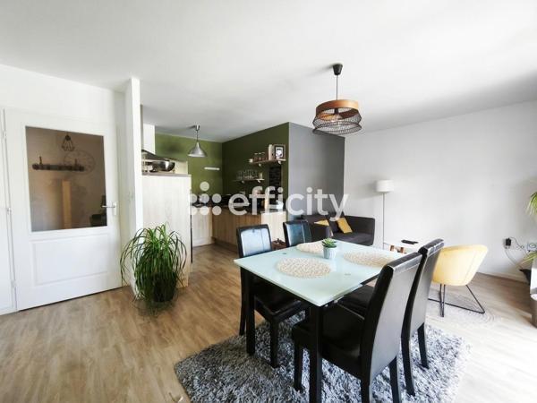 Appartement
         2 pièces
        - 49 m² Exclusivité 157 000 € *