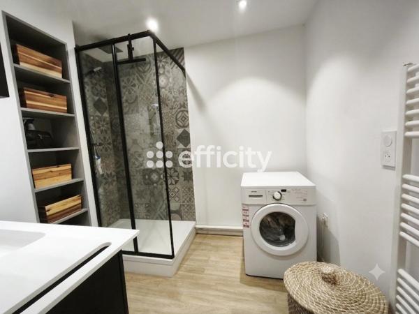 Appartement
         2 pièces
        - 49 m² Exclusivité 157 000 € *