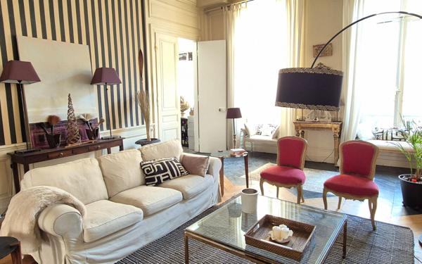 Appartement à vendre    7 pièces • 254,30 m2 Lyon 2