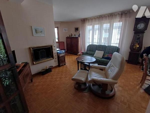 CENTRE VILLE : Bel appart type 3 de 91 m² avec PARKING et ASCENSEUR