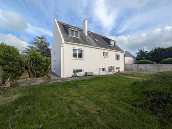 LA TURBALLE 44420 - GRANDE MAISON PROCHE PLAGE