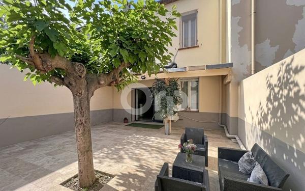 Maison à vendre    5 pièces •  Thuir