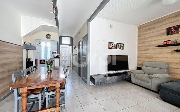 Maison à vendre    5 pièces •  Thuir