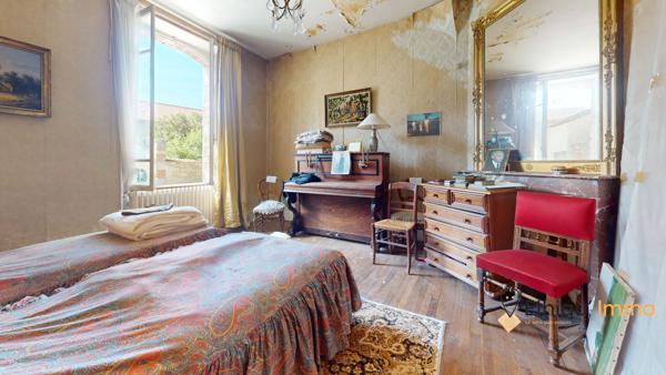 Maison bourgeoise 201m2-Bord de Rivière -Dépendance