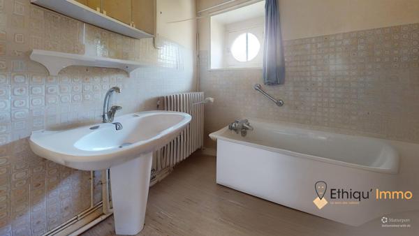 Maison bourgeoise 201m2-Bord de Rivière -Dépendance