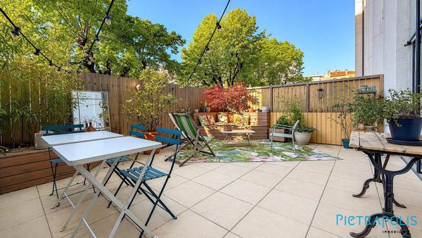 Beau duplex grande terrasse au pied du métro
