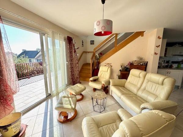 5 mn du centre de Guingamp, Très belle maison 4 chambres de 2011