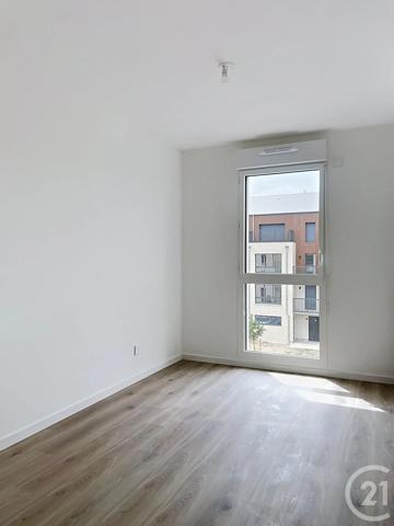 Appartement F3 à vendre  3 pièces - 58,62 m 2   COMPIEGNE  - 60