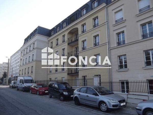 Location Appartement 2 pièces 45.2 m² - 38 RUE DES COUTURES Reims 51100