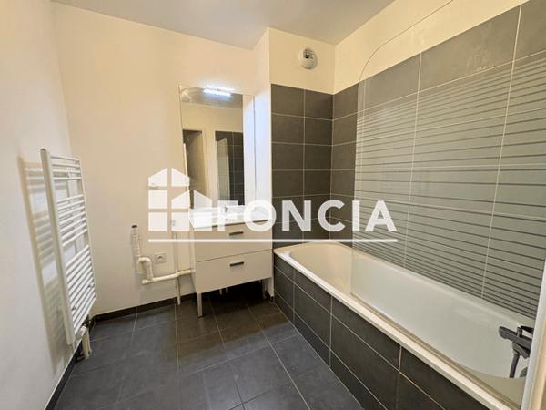 Location Appartement 3 pièces 60.75 m² - Lys Lez Lannoy 59390