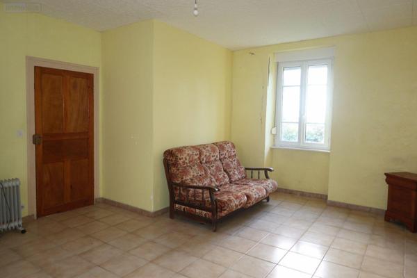 Maison à vendre à Pont-de-Buis-lès-Quimerch dans le Finistère (29590), ref : 1959