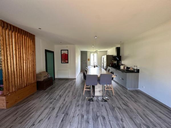 Colayrac-Saint-Cirq (47450) MAISON 182 M2 HABITABLES, 4464 M2 DE TERRAIN, PISCINE ET DEPENDANCE