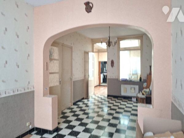 Maison 1930, jardin, garage limite MOUVAUX